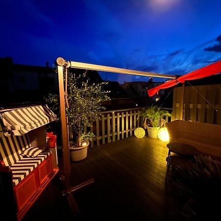 Apartment Napoleon, Naehe Zentrum, 2 Schlafzimmer, Grosser Balkon, Free Wifi ,Parken Jena Esterno foto
