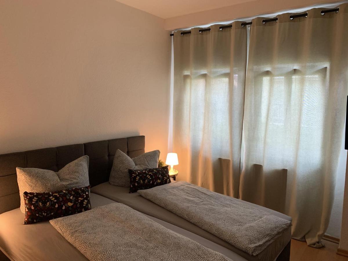 Apartment Napoleon, Naehe Zentrum, 2 Schlafzimmer, Grosser Balkon, Free Wifi ,Parken Jena Esterno foto