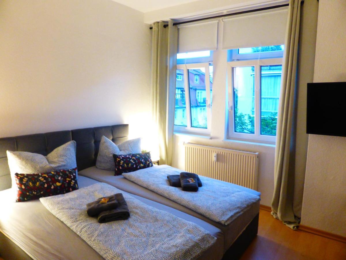Apartment Napoleon, Naehe Zentrum, 2 Schlafzimmer, Grosser Balkon, Free Wifi ,Parken Jena Esterno foto