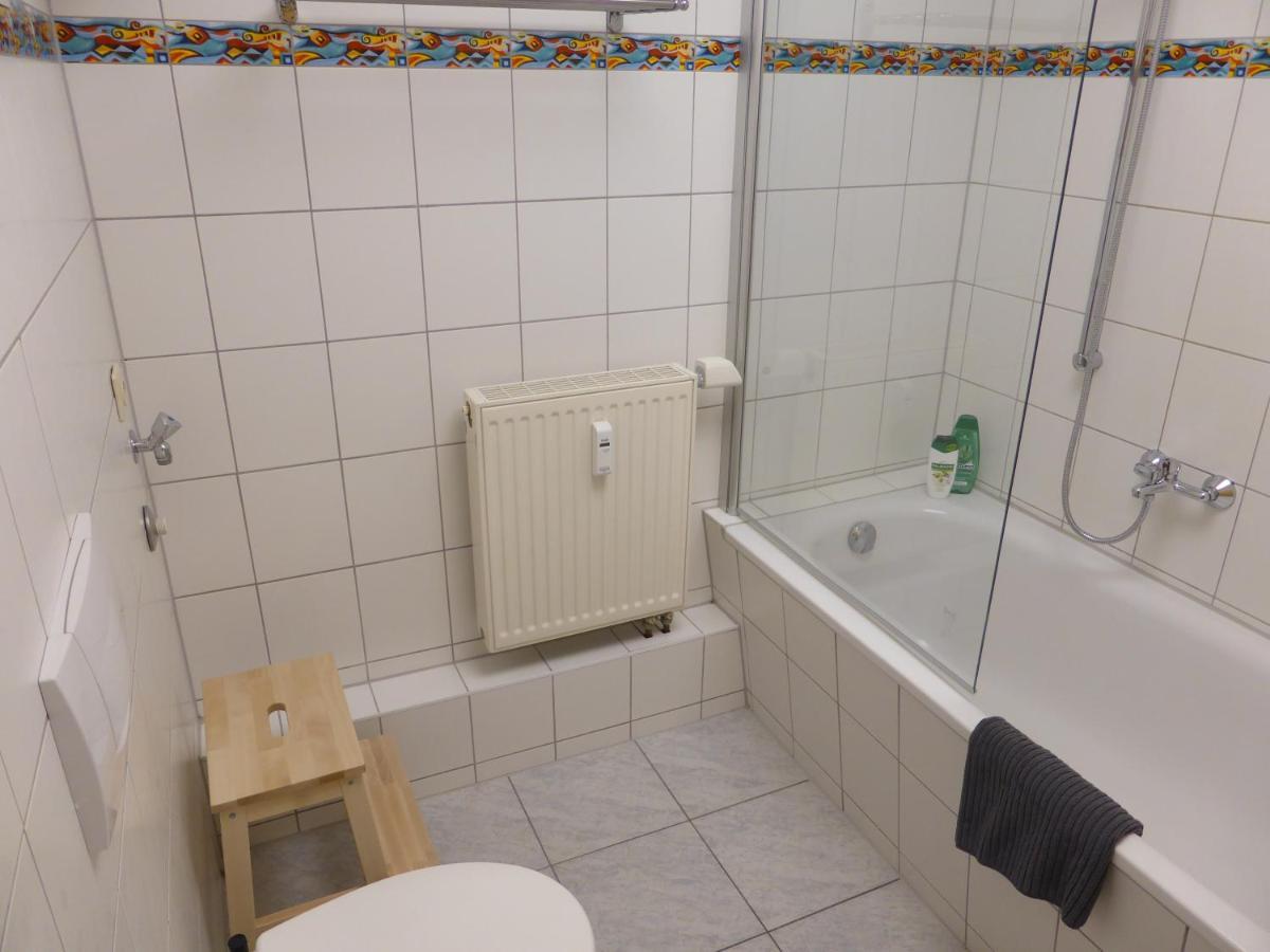 Apartment Napoleon, Naehe Zentrum, 2 Schlafzimmer, Grosser Balkon, Free Wifi ,Parken Jena Esterno foto