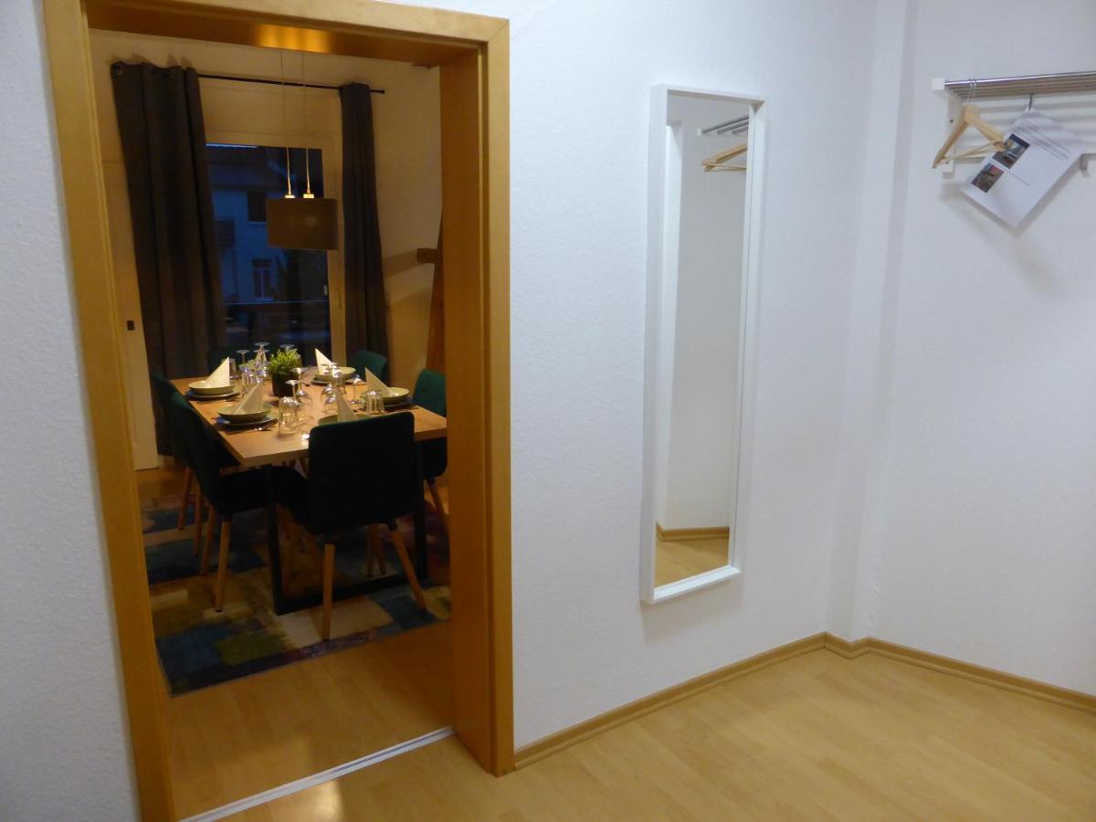 Apartment Napoleon, Naehe Zentrum, 2 Schlafzimmer, Grosser Balkon, Free Wifi ,Parken Jena Esterno foto