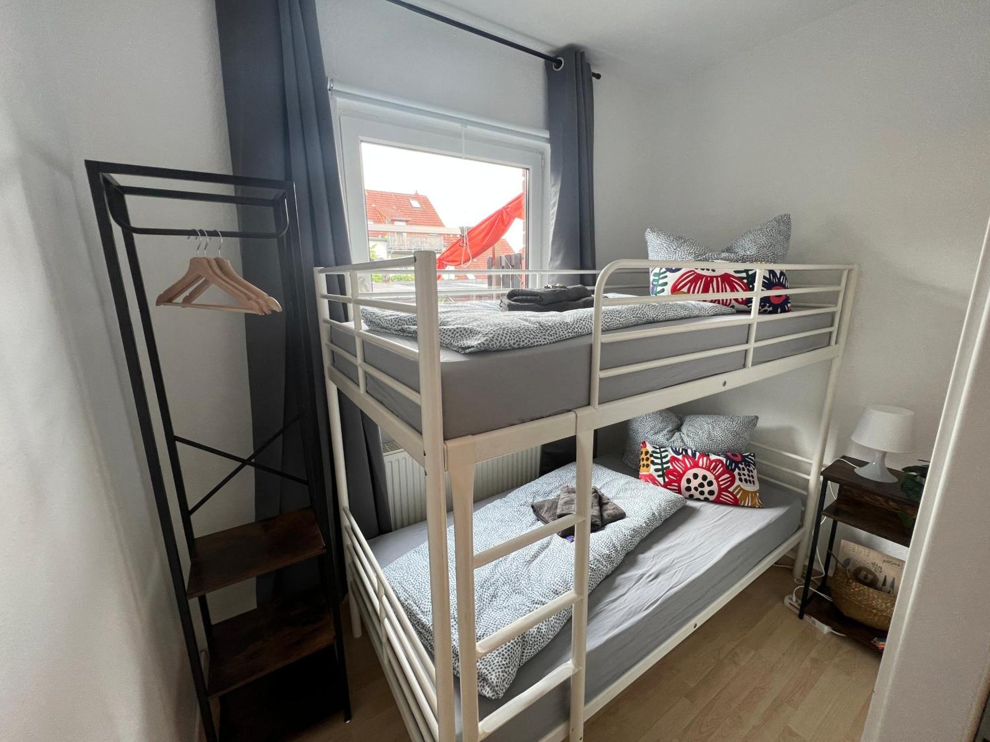 Apartment Napoleon, Naehe Zentrum, 2 Schlafzimmer, Grosser Balkon, Free Wifi ,Parken Jena Esterno foto